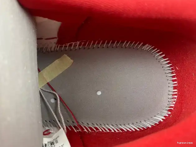 HYPE Low Red Jordan Varsity 1 705329-101 White Retro 0518